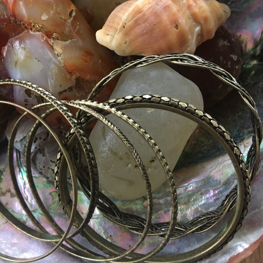 Set Of Six Bronze Antique Bangles - Picture 6 of 6